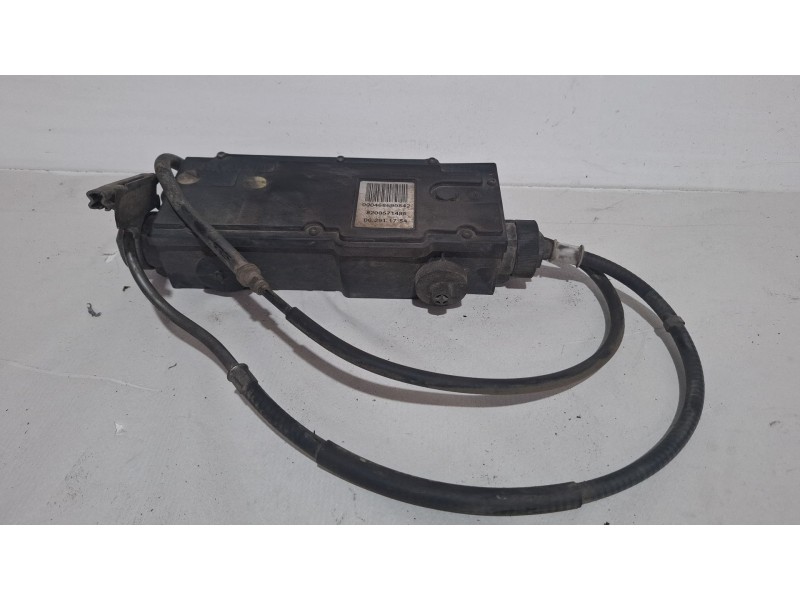 Recambio de freno de mano electrico para renault megane scenic 1.5dci 106 cv referencia OEM IAM 8200571485  