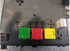 Recambio de caja reles / fusibles para opel vectra referencia OEM IAM 13112914-460023260   2