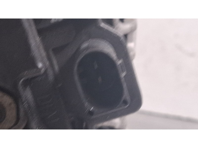 Recambio de alternador para volkswagen passat 1.9tdi 130cv 4p referencia OEM IAM 903021FX01  