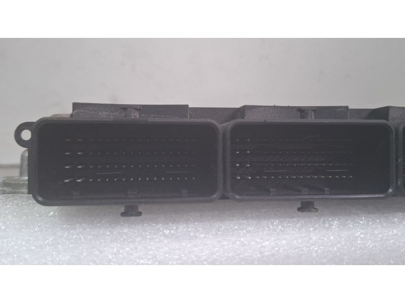Recambio de centralita motor para renault scenic referencia OEM IAM 0281018284 / 237101074R  