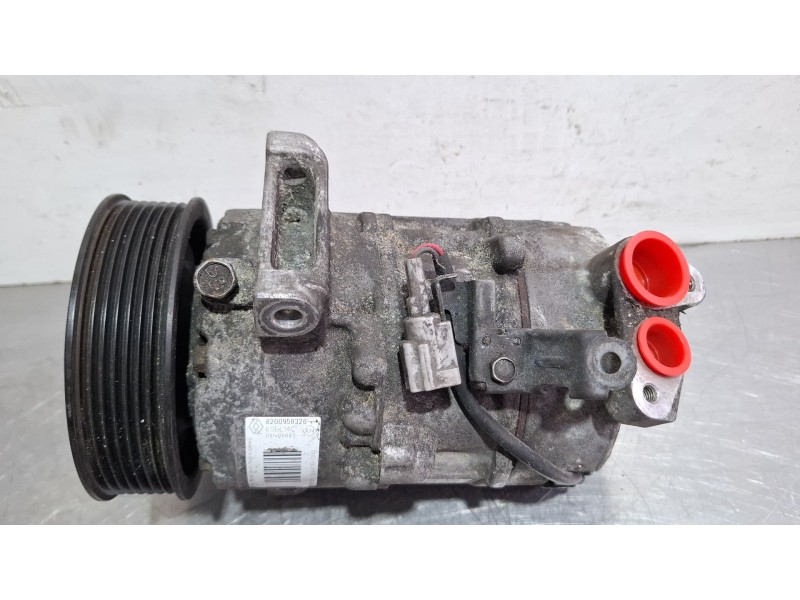 Recambio de compresor aire acondicionado para renault scenic referencia OEM IAM 8200958328  