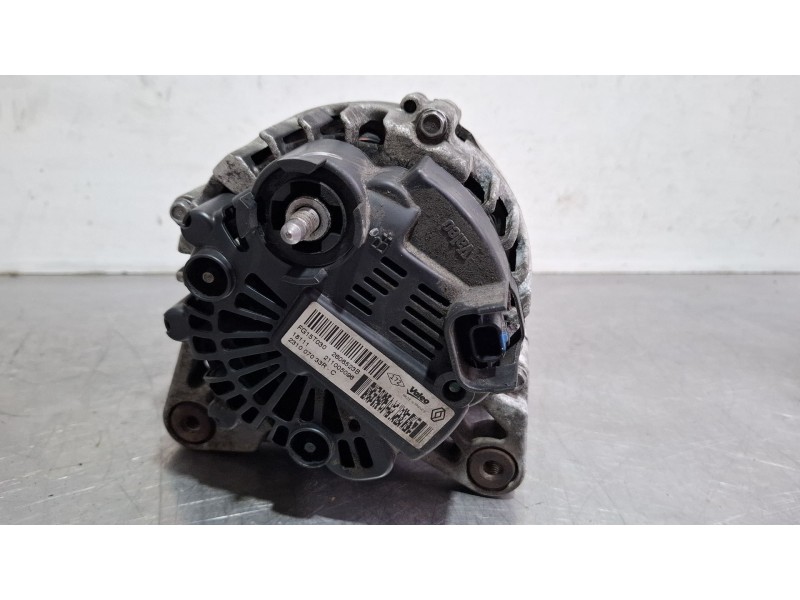 Recambio de alternador para renault scenic referencia OEM IAM 231007033R  