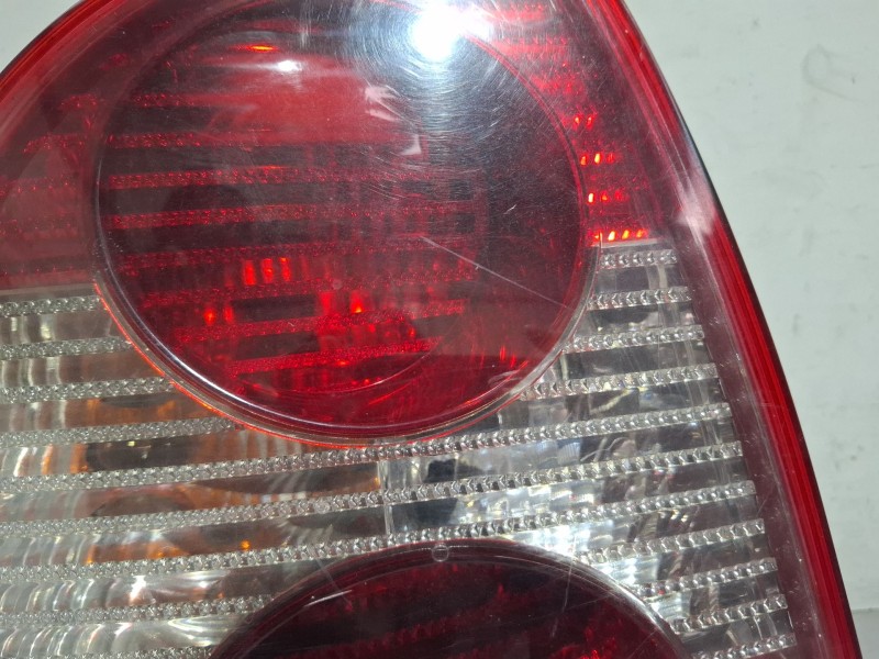 Recambio de piloto trasero izquierdo para volkswagen passat referencia OEM IAM 3B5945095  