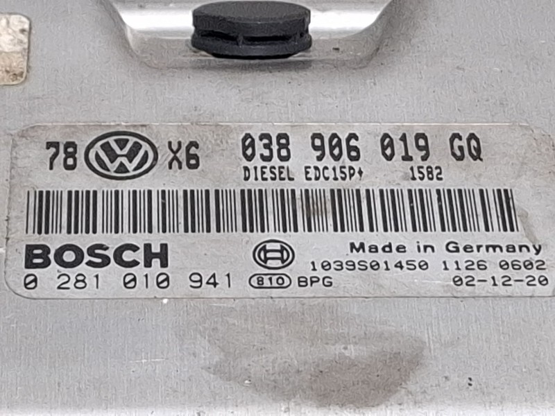 Recambio de centralita motor para volkswagen passat referencia OEM IAM 0281010941 / 038906019GQ  
