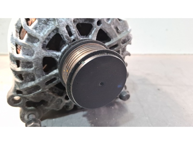 Recambio de alternador para audi a3 (8p1) 2.0 tdi 16v referencia OEM IAM 03L903023A / TG14C031  