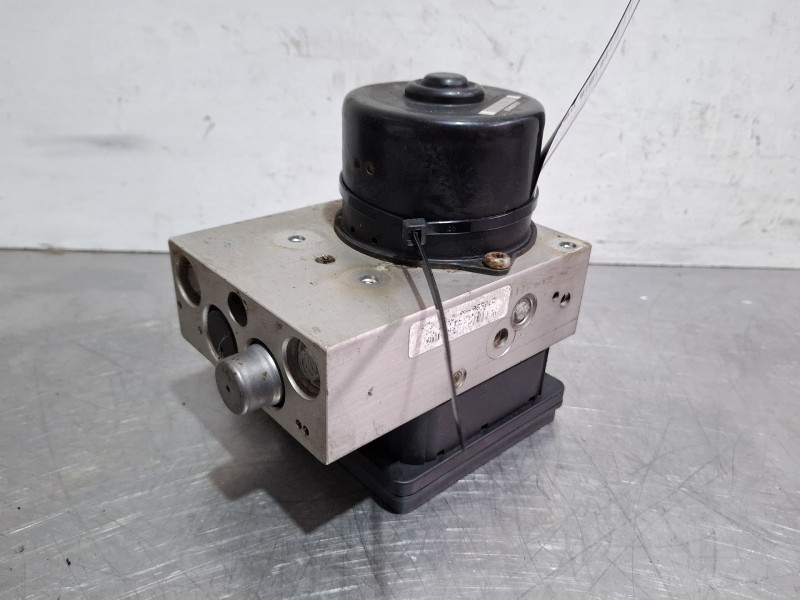 Recambio de modulo abs para nissan pathfinder referencia OEM IAM 476604X00A  