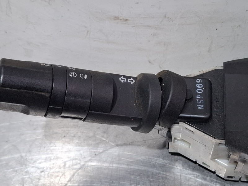 Recambio de mando multifuncion para nissan pathfinder referencia OEM IAM 47945ZP00A  