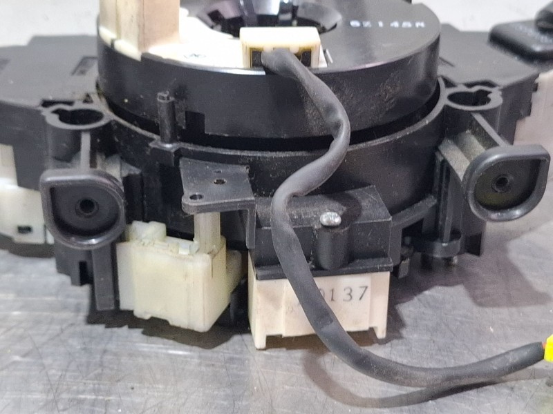 Recambio de mando multifuncion para nissan pathfinder referencia OEM IAM 47945ZP00A  