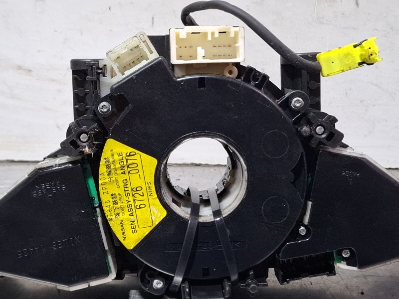 Recambio de mando multifuncion para nissan pathfinder referencia OEM IAM 47945ZP00A  