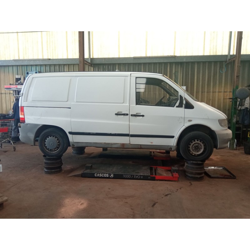 mercedes benz 112 del año 2002