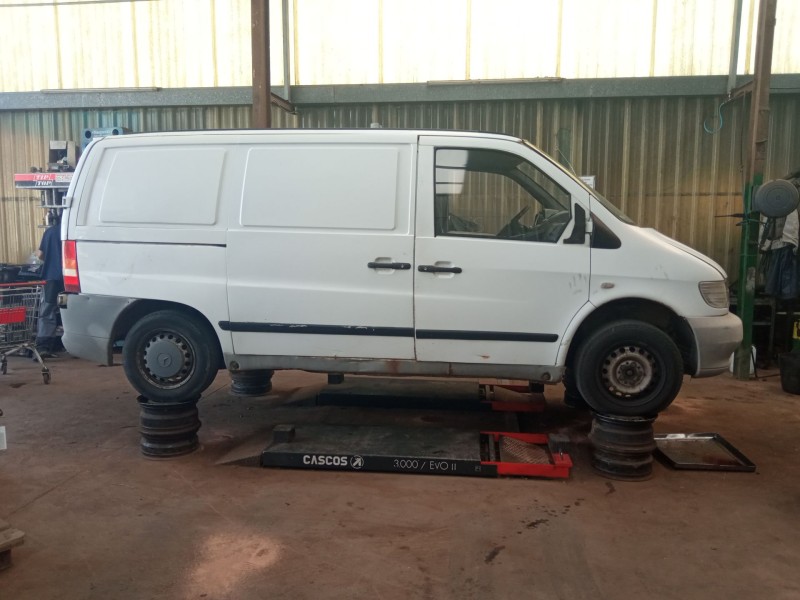 mercedes benz 112 del año 2002