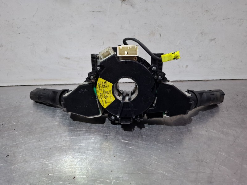 Recambio de mando multifuncion para nissan pathfinder referencia OEM IAM 47945ZP00A  