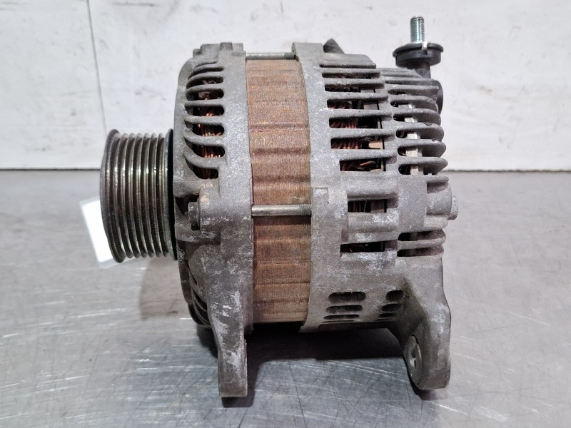 Recambio de alternador para nissan pathfinder referencia OEM IAM 23100EB315 / A3TJ0781ZE  