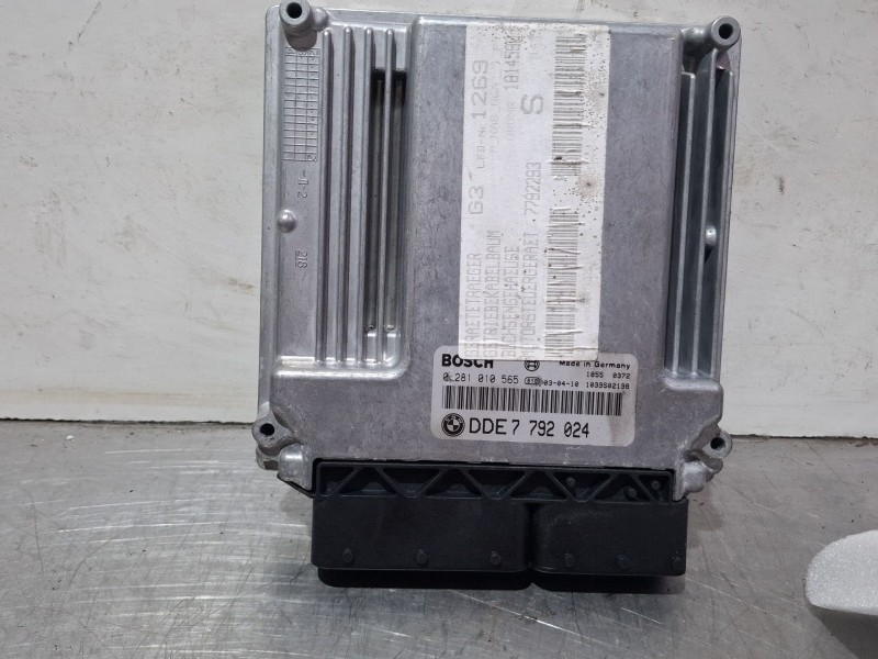 Recambio de centralita motor para bmw compact referencia OEM IAM 0281010565 / 7792024  