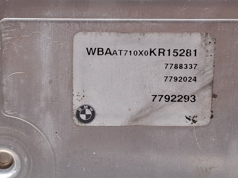 Recambio de centralita motor para bmw compact referencia OEM IAM 0281010565 / 7792024  