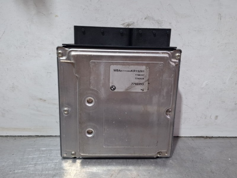 Recambio de centralita motor para bmw compact referencia OEM IAM 0281010565 / 7792024  