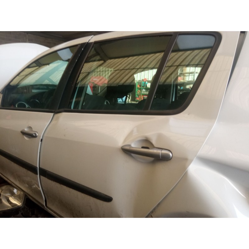 renault clio del año 2010