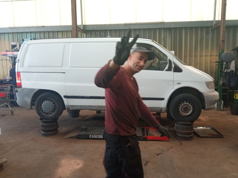 mercedes benz 112 del año 2002