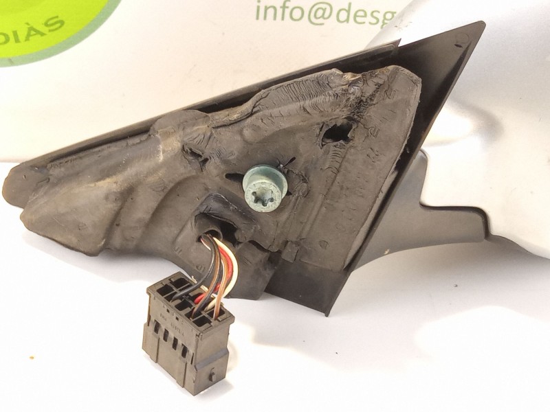 Recambio de espejo retrovisor derecho electrico para audi a4 referencia OEM IAM   
