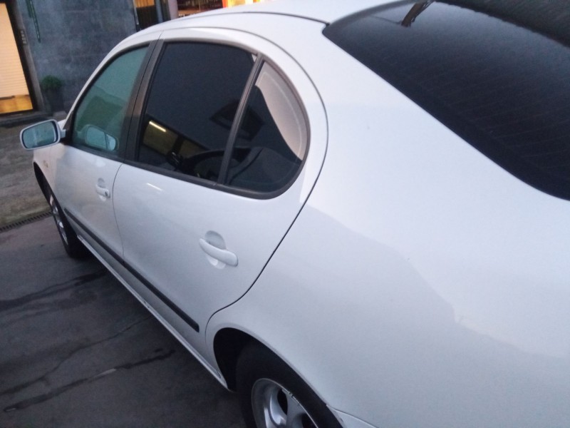 seat toledo del año 2000