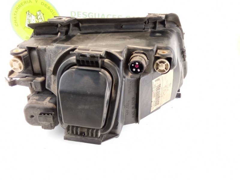 Recambio de faro delantero izquierdo para audi a4 referencia OEM IAM   