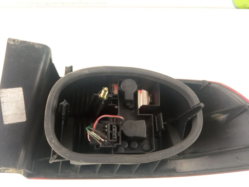 Recambio de piloto trasero izquierdo para renault laguna referencia OEM IAM   