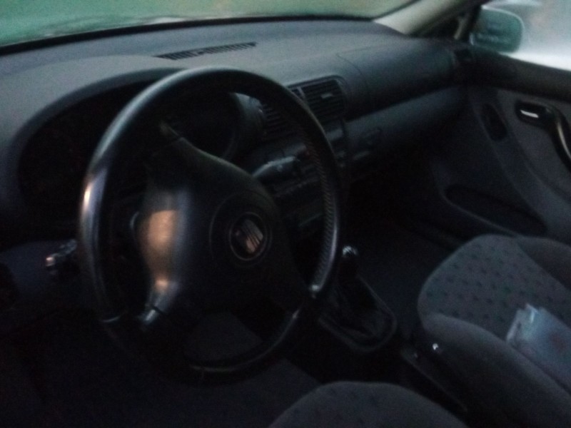 seat toledo del año 2000