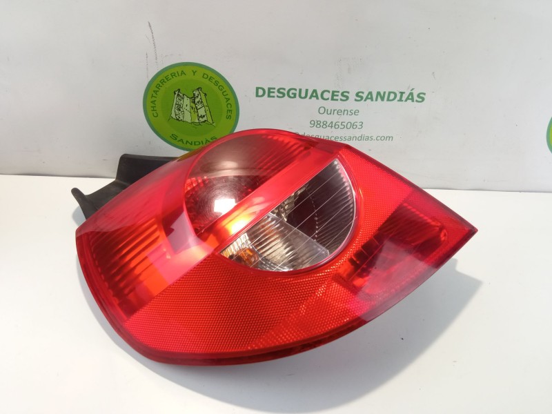 Recambio de piloto trasero izquierdo para renault clio referencia OEM IAM   