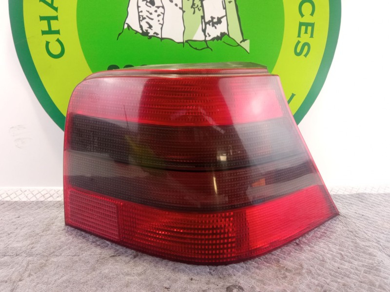 Recambio de piloto trasero derecho para volkswagen golf referencia OEM IAM   