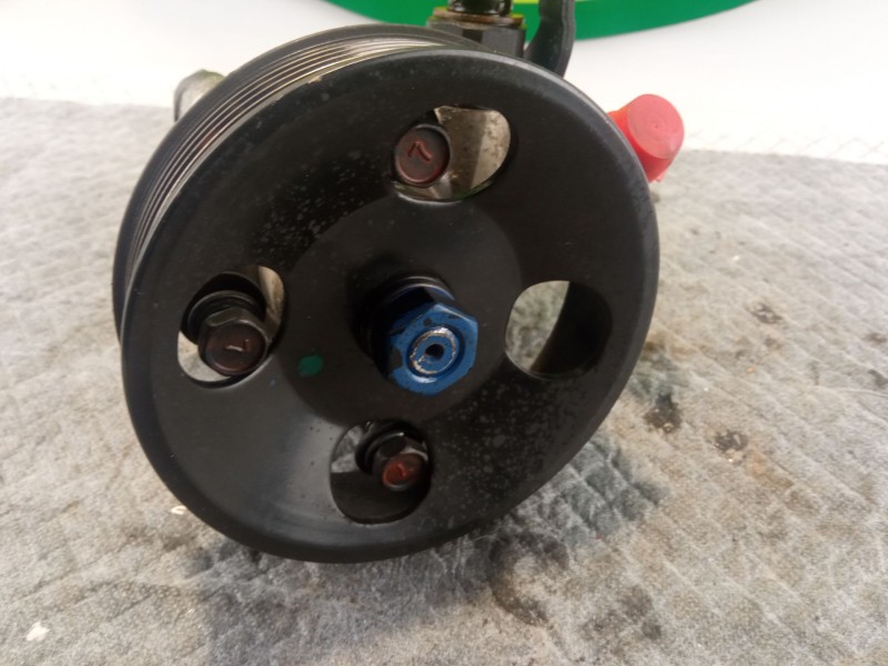 Recambio de bomba direccion asistida para hyundai accent referencia OEM IAM 57100-25301  