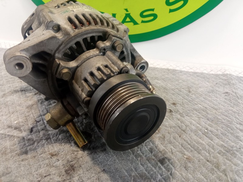 Recambio de alternador 12v para hyundai accent referencia OEM IAM 37300-27503  