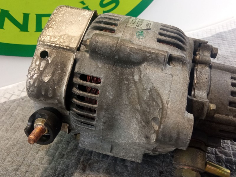 Recambio de alternador 12v para hyundai accent referencia OEM IAM 37300-27503  