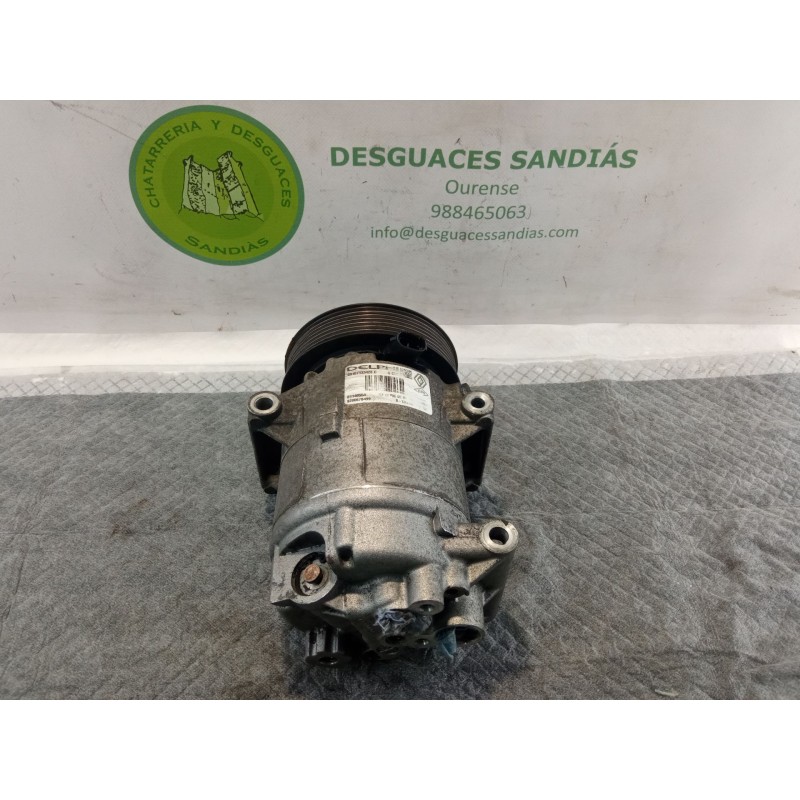 Recambio de compresor aire acondicionado para renault megane referencia OEM IAM 8200678499  