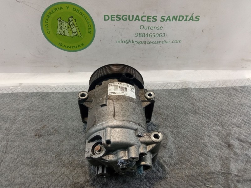 Recambio de compresor aire acondicionado para renault megane referencia OEM IAM 8200678499  