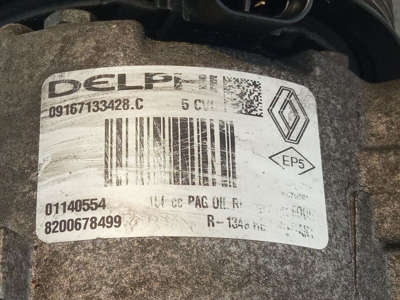Recambio de compresor aire acondicionado para renault megane referencia OEM IAM 8200678499  