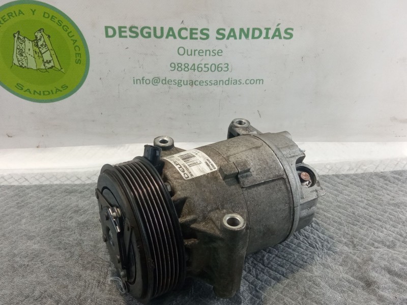 Recambio de compresor aire acondicionado para renault megane referencia OEM IAM 8200678499  