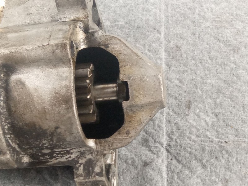 Recambio de motor arranque para renault megane referencia OEM IAM   