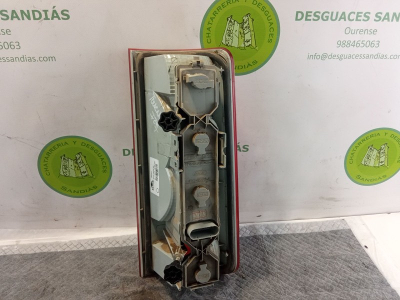 Recambio de piloto trasero izquierdo para ford tourneo referencia OEM IAM 9T1613A603AC  