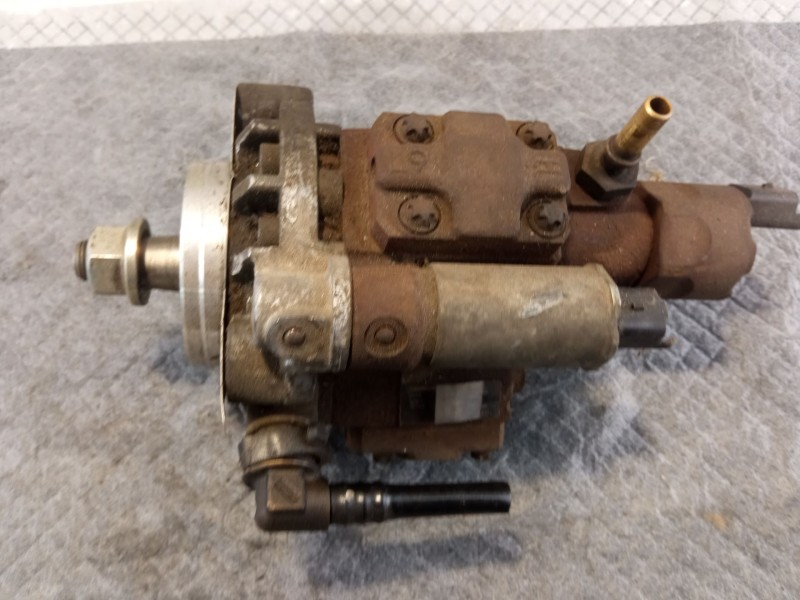 Recambio de bomba inyeccion para ford tourneo referencia OEM IAM   