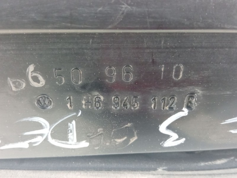 Recambio de piloto trasero derecho para volkswagen golf referencia OEM IAM 1H6945112  