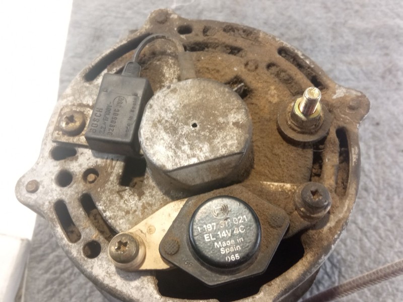 Recambio de alternador para seat marbella referencia OEM IAM 9120144240241 0 197 311 021 0290800 036