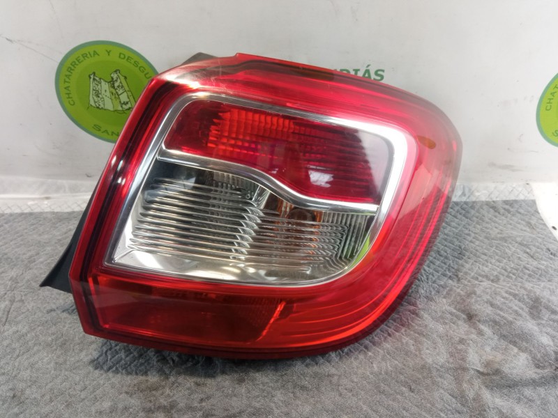 Recambio de piloto trasero derecho para dacia sandero referencia OEM IAM 62421302  