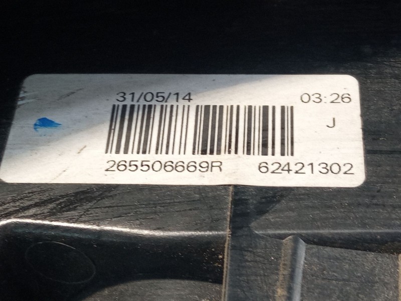 Recambio de piloto trasero derecho para dacia sandero referencia OEM IAM 62421302  