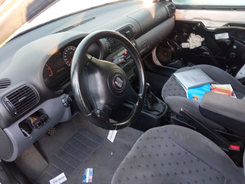 seat toledo del año 2000