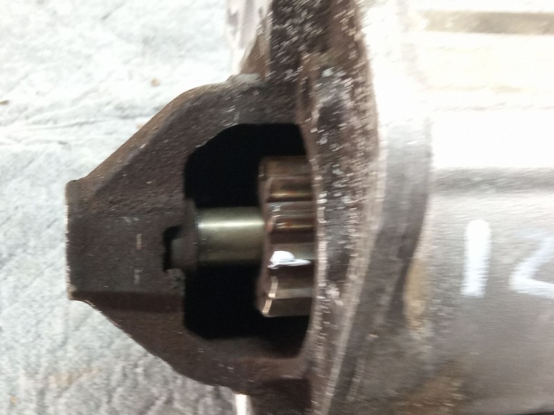 Recambio de motor arranque para renault megane referencia OEM IAM 8200306595  