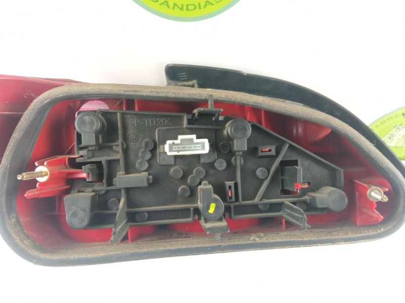 Recambio de piloto trasero derecho para peugeot 406 referencia OEM IAM   