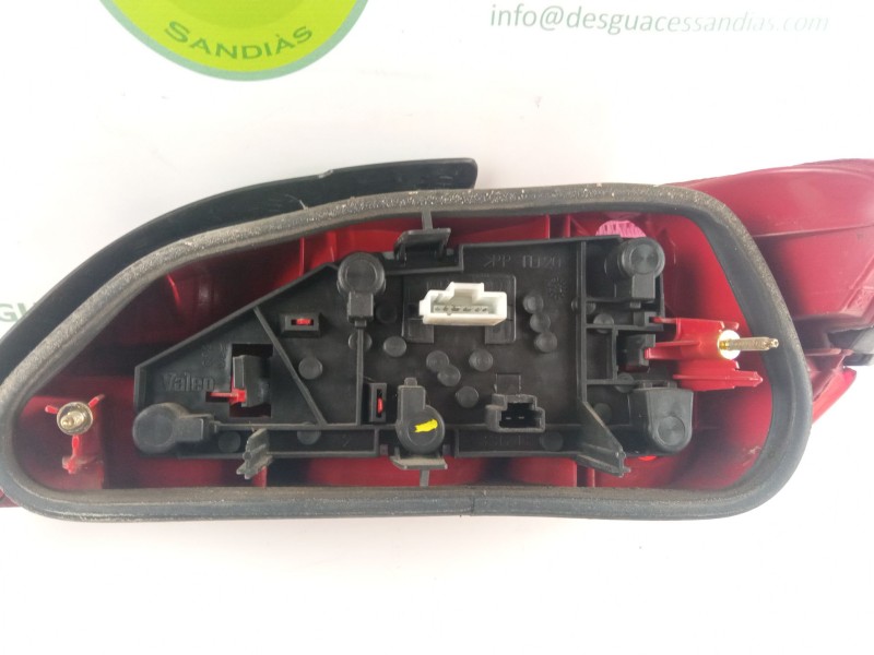 Recambio de piloto trasero izquierdo para peugeot 406 referencia OEM IAM   