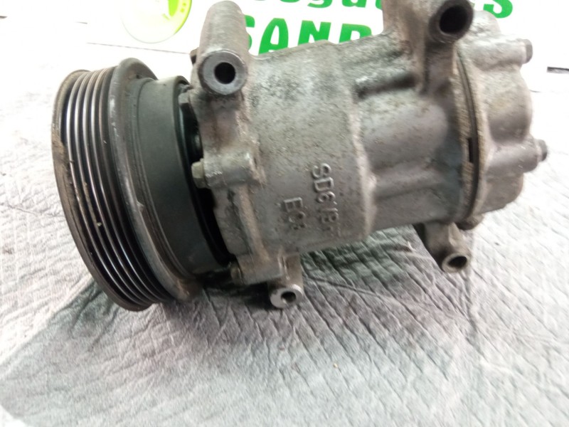 Recambio de compresor aire acondicionado para renault clio referencia OEM IAM 8200315744  