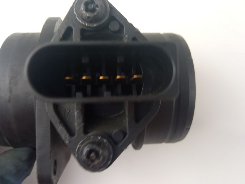 Recambio de caudalimetro para audi a3 referencia OEM IAM 0281002531  