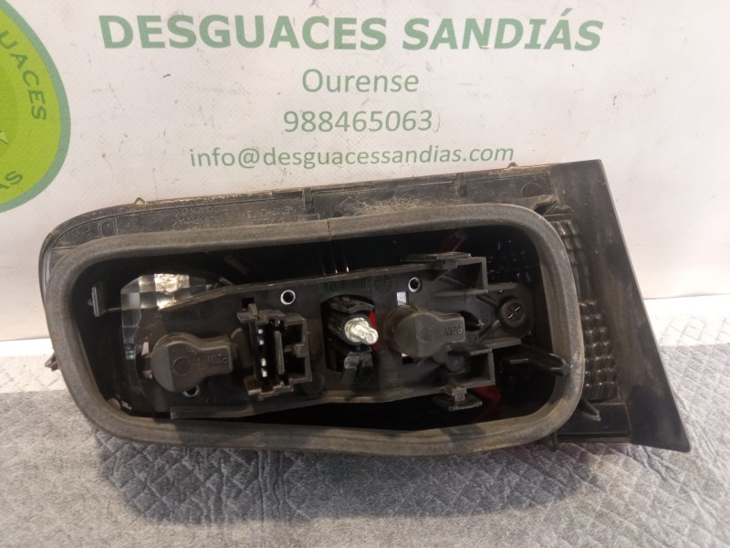 Recambio de piloto porton trasero derecho para renault laguna referencia OEM IAM   